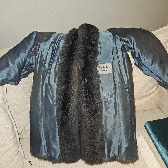 Natural Fur Coat by Neiman Marcus. Vintage Blue/Green Fendi. Size small. - Picture 10 of 14